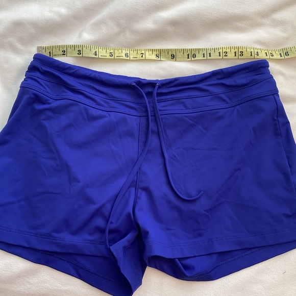 Athleta Fun In The Sun Swim Short 2
Sapphire size small - Picture 7 of 9